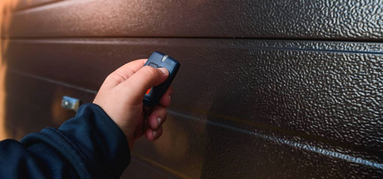 automatic door opener with remote control in Pompano Beach